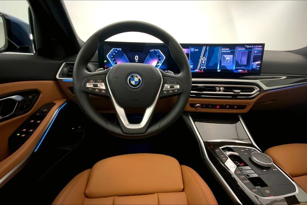 Used 2023 BMW 330e xDrive AWD/4WD image 4