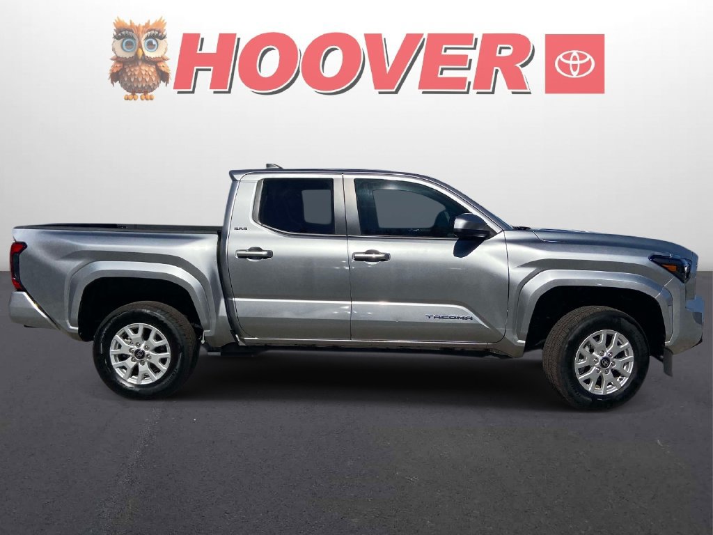 Used 2025 Toyota Tacoma SR5 RWD image 2