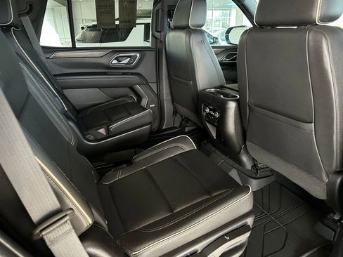 Used 2023 Chevrolet Tahoe Premier AWD/4WD image 19