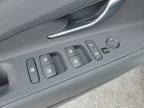 Certified 2025 Hyundai Elantra SEL w/ Cargo Package image 15