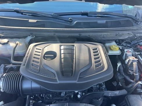 Used 2024 Jeep Wagoneer L Series III w/ Flexible Seating Group AWD/4WD image 35