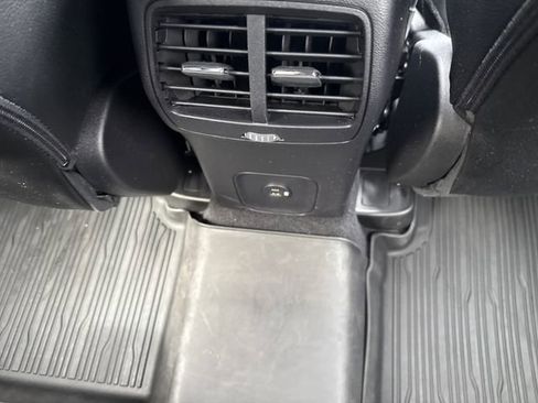 Certified 2022 Ford Escape SEL image 24