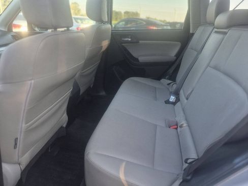 Used 2014 Subaru Forester 2.5i Limited AWD/4WD image 19