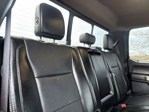 Certified 2018 Ford F350 Lariat w/ Chrome Package image 24