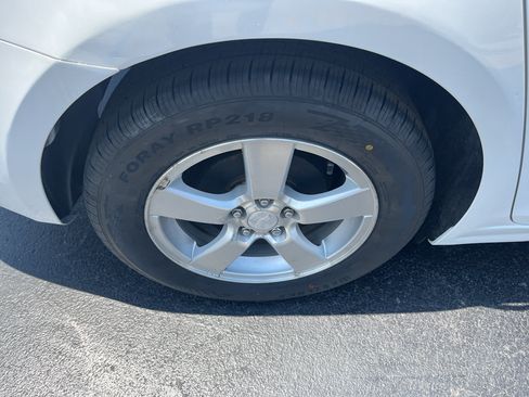 Used 2012 Chevrolet Cruze LT FWD image 38