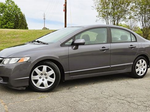 Used 2010 Honda Civic LX image 3