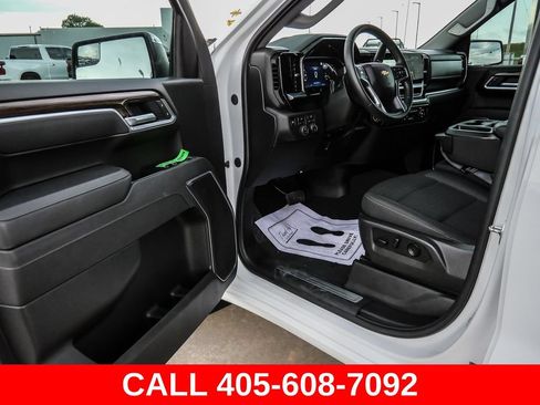 Used 2026 Chevrolet Silverado 1500 LT AWD/4WD image 46