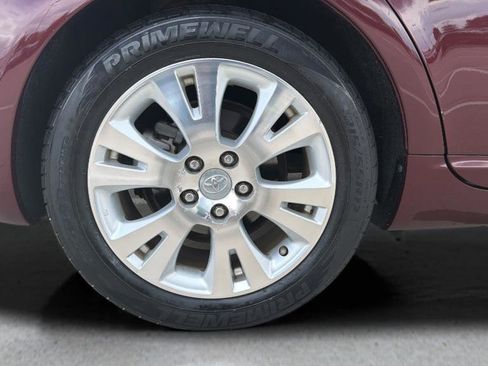 Used 2009 Toyota Avalon Limited FWD image 26