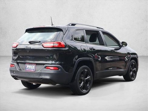 Used 2016 Jeep Cherokee High Altitude FWD image 5