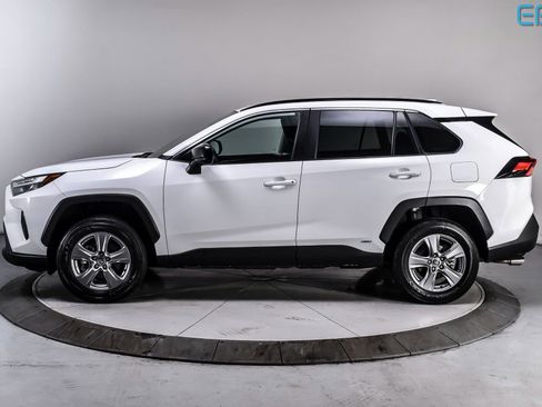 Used 2025 Toyota RAV4 LE image 3