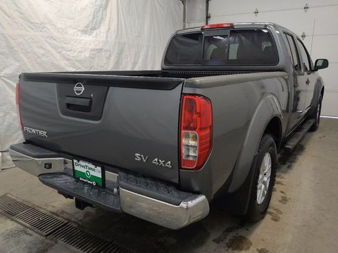 Used 2017 Nissan Frontier SV image 9