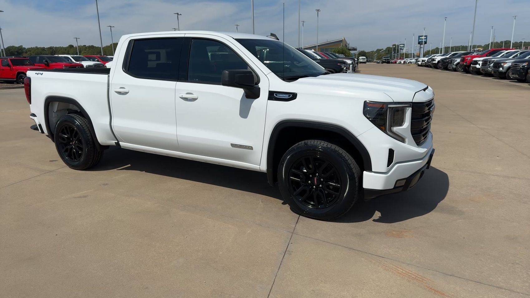 Used 2024 GMC Sierra 1500 Elevation AWD/4WD image 2