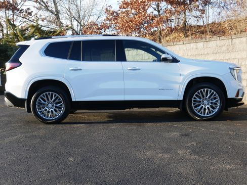 Certified 2024 GMC Acadia Denali image 10