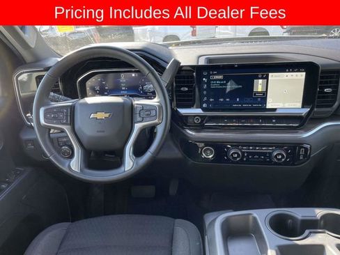Used 2023 Chevrolet Silverado 1500 LT AWD/4WD image 16