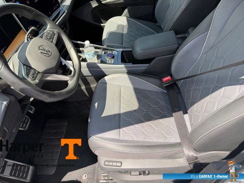 Used 2025 Volkswagen Tiguan SEL R-Line AWD/4WD image 13