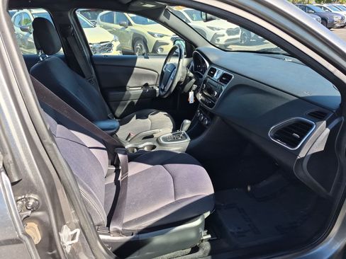 Used 2013 Chrysler 200 Touring w/ S Exterior Appearance Pkg FWD image 29
