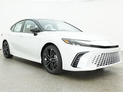 New 2026 Toyota Camry XSE FWD image 32