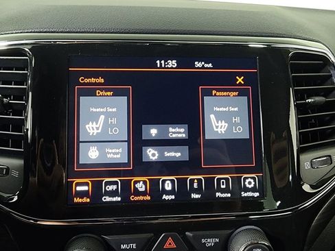 Used 2022 Jeep Grand Cherokee Laredo X image 22