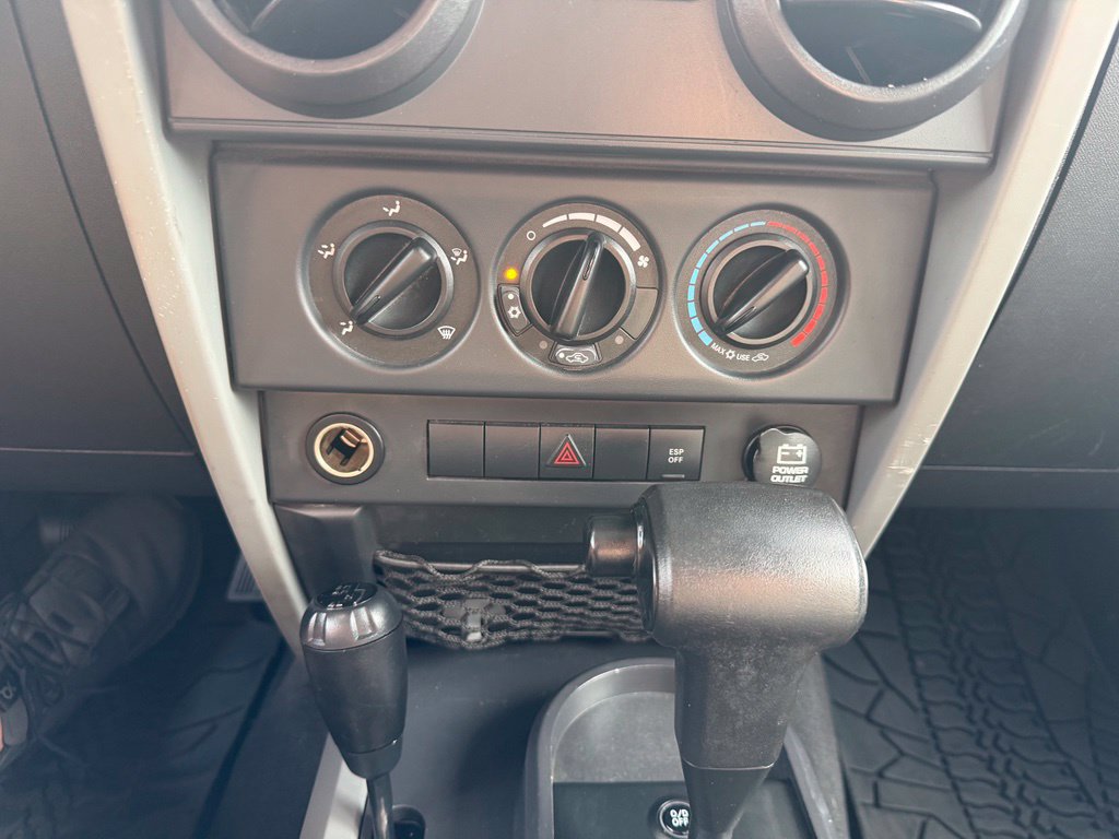Used 2009 Jeep Wrangler X AWD/4WD image 20