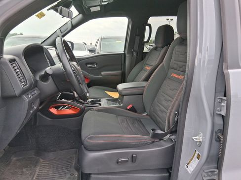Certified 2023 Nissan Frontier PRO-4X w/ Pro Convenience Package AWD/4WD image 6