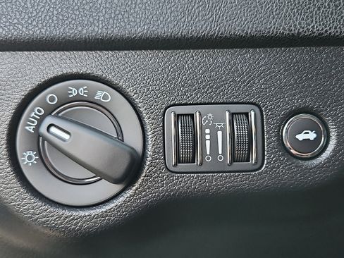 Used 2023 Dodge Charger R/T w/ Blacktop Package image 24