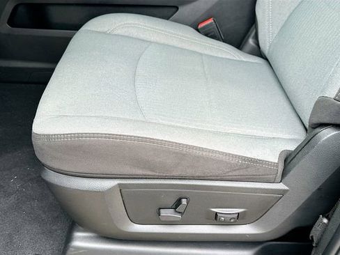 Used 2023 RAM 2500 Big Horn w/ Level 1 Equipment Group image 18