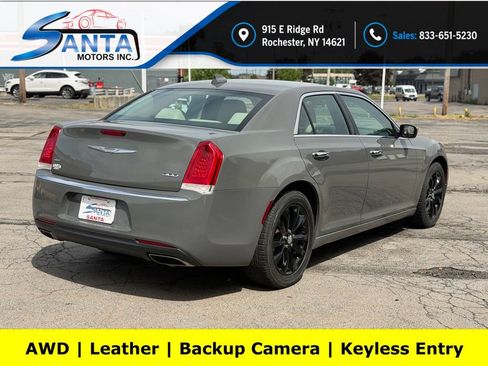 Used 2018 Chrysler 300 Limited AWD/4WD image 16