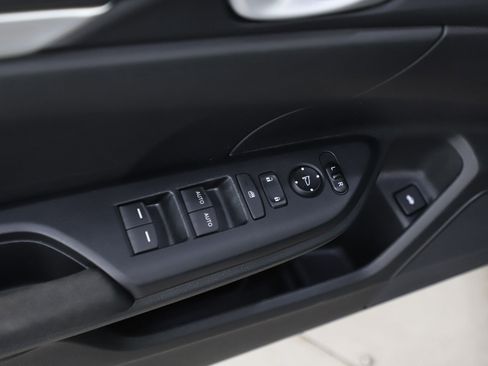 Used 2019 Honda Civic LX image 18