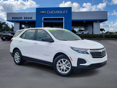 Used 2023 Chevrolet Equinox LS FWD image 1