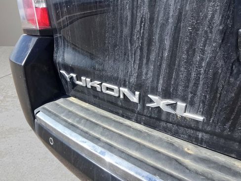 Used 2019 GMC Yukon XL Denali w/ Denali Ultimate Package image 10