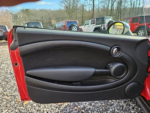 Used 2013 MINI Cooper Hardtop image 10