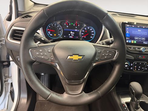 Used 2024 Chevrolet Equinox LT FWD image 14