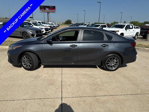 Used 2024 Kia Forte LX FWD image 3
