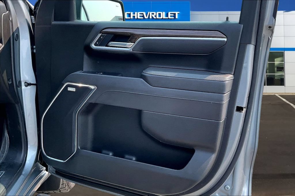 Used 2025 Chevrolet Silverado 1500 RST AWD/4WD image 28