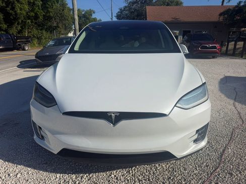 Used 2018 Tesla Model X 75D AWD/4WD image 8
