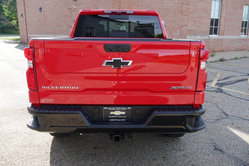 New 2026 Chevrolet Silverado 1500 ZR2 w/ LPO, Dark Essentials Package AWD/4WD image 7