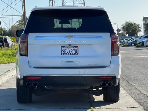 Used 2023 Chevrolet Suburban Premier image 5