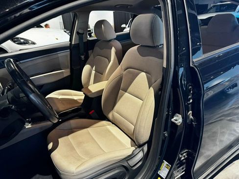 Used 2018 Hyundai Elantra Value Edition FWD image 11