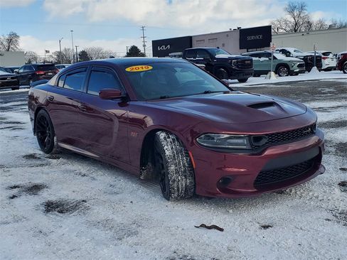 Used 2019 Dodge Charger Scat Pack w/ Dynamics Package image 2