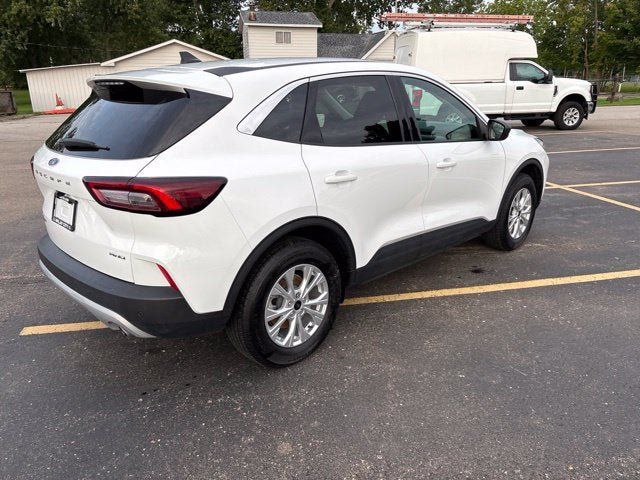 Used 2024 Ford Escape Active w/ Tech Pack #1 AWD/4WD image 3
