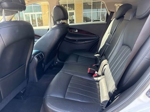 Used 2017 INFINITI QX50 2WD w/ Deluxe Touring Package image 20