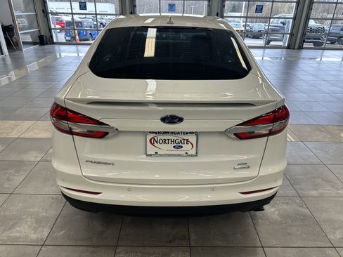 Used 2019 Ford Fusion SE w/ Equipment Group 151A image 13