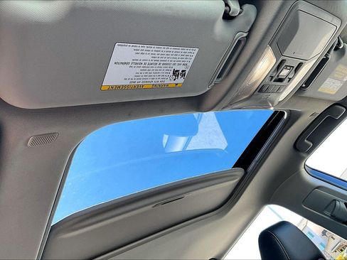 Used 2024 Toyota RAV4 XLE Premium image 20