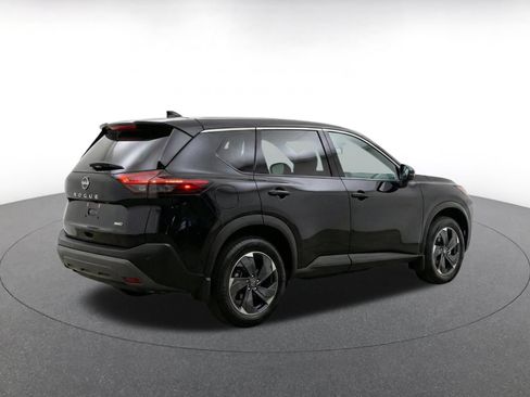 Used 2025 Nissan Rogue SV AWD/4WD image 9