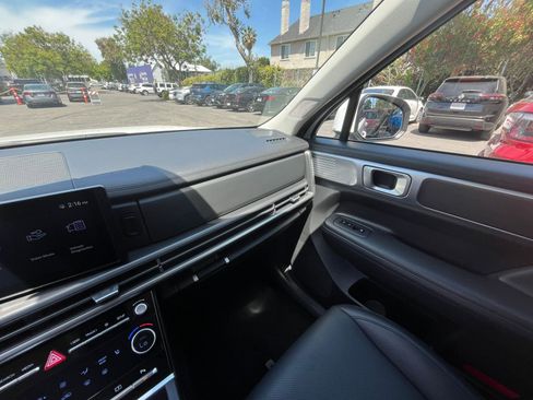 Used 2025 Hyundai Santa Fe SEL FWD image 38