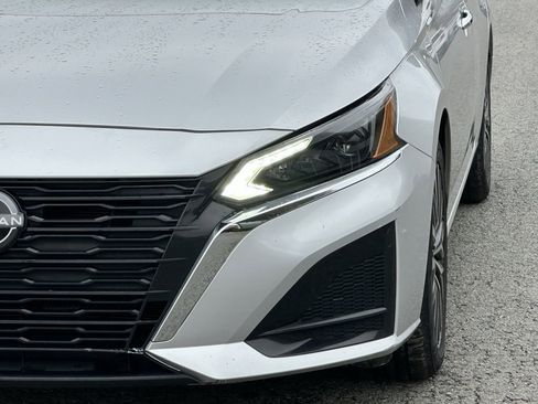 Used 2024 Nissan Altima 2.5 SV image 41