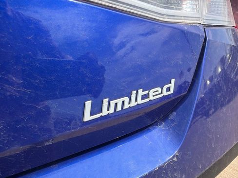 Used 2024 Hyundai Elantra Limited FWD image 5