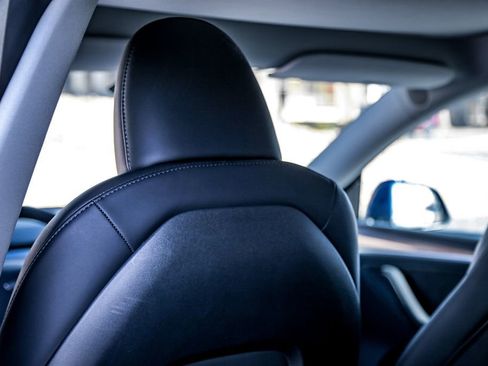 Used 2024 Tesla Model Y Long Range image 21