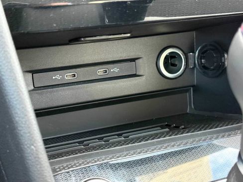 New 2026 Volkswagen Taos SE AWD/4WD image 18
