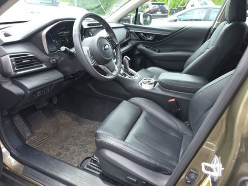 Used 2025 Subaru Outback Touring XT w/ Tech Package 3 AWD/4WD image 11